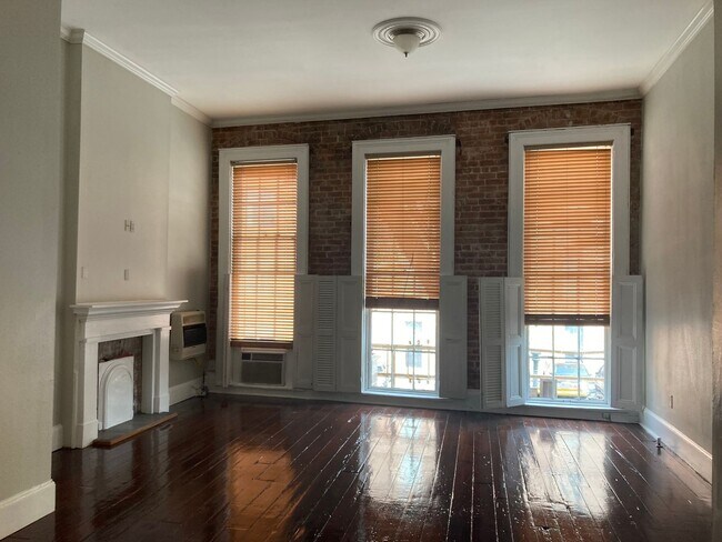 Building Photo - 514 Natchez St