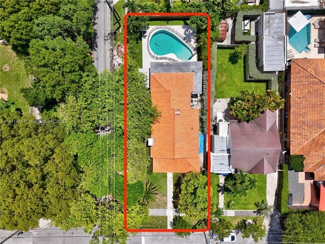 Building Photo - 375 SW 20th Rd