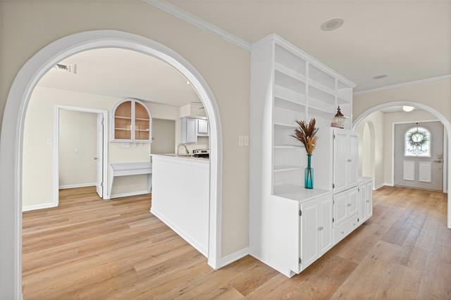 Building Photo - 201 Gail Dr