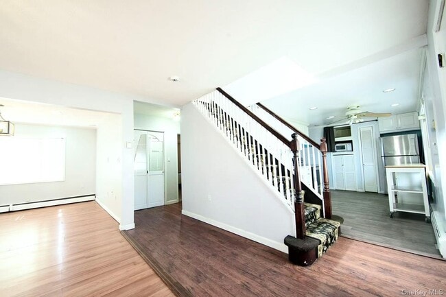 Building Photo - 32 Needle Ln