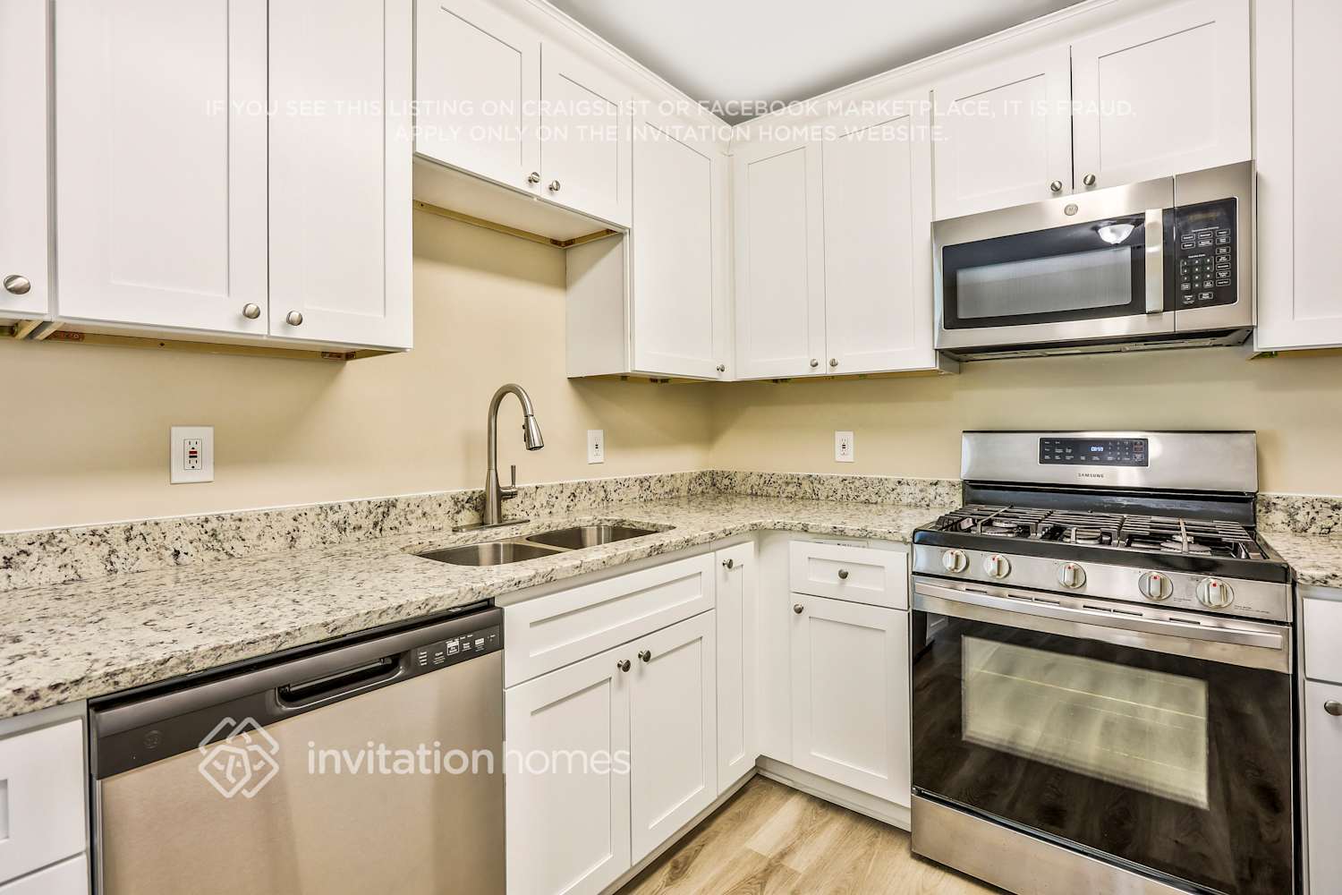 Building Photo - 610 Woodcrest Manor Dr