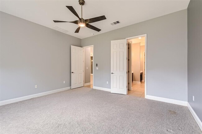 Building Photo - 12520 Javea Dr