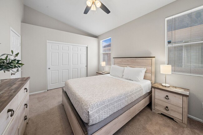 Building Photo - Fully Furnished Single Story Near Silverado Ranch