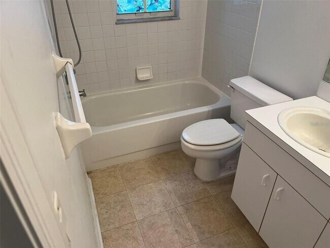 Building Photo - 5316 Cottonwood Tree Cir