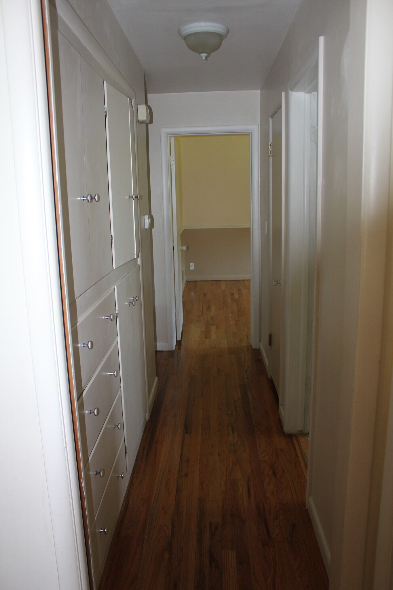 Building Photo - 1943 S Davis Blvd