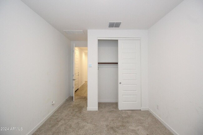 Building Photo - 1649 W la Mirada Dr