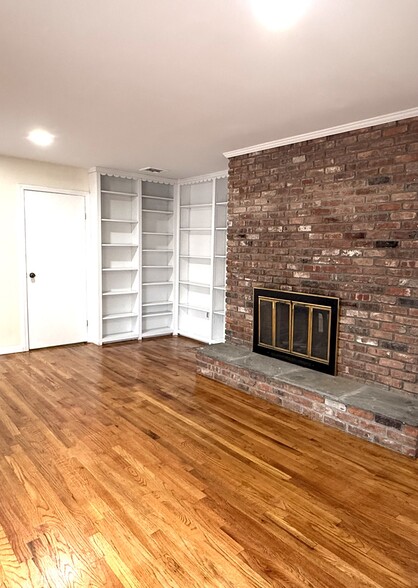 Building Photo - 12 Sylvan Ave