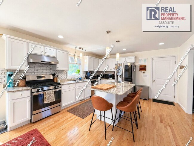 Building Photo - Modern 3BR Home with Solar & Private Yard