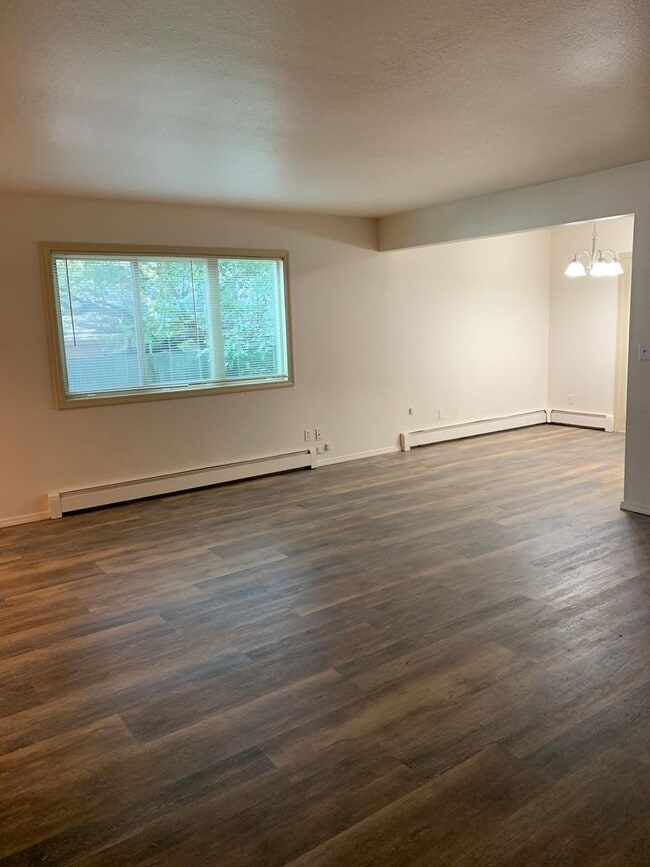 Building Photo - 1701 Elcadore Dr