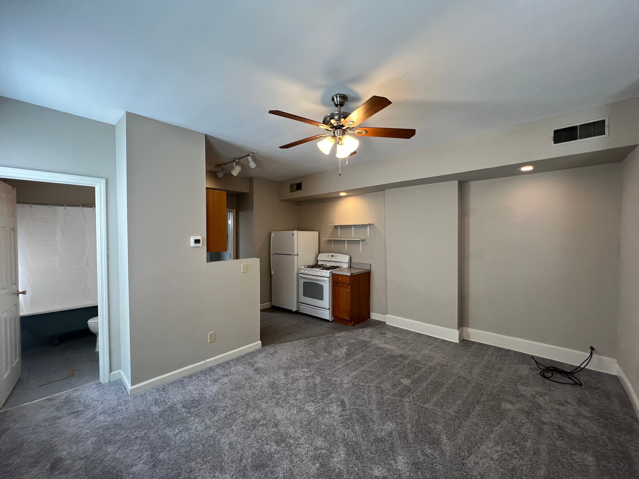 Building Photo - 2349 Wheeler St