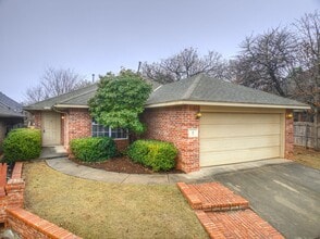 Building Photo - Newly Updated Home + Edmond Schools + 4 Bedrooms