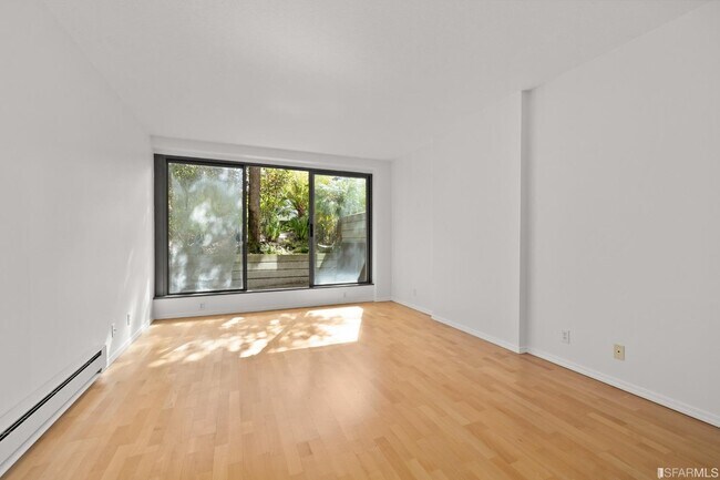 Building Photo - 300 3rd St