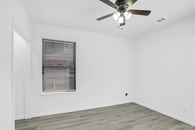 Building Photo - 2641 Monterey St