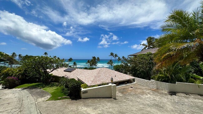 Building Photo - 3643 Diamond Head Rd