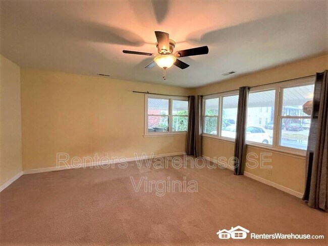 Building Photo - 500 Ashlawn Dr