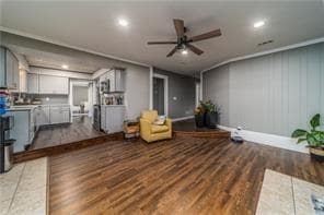 Building Photo - 902 NW K St