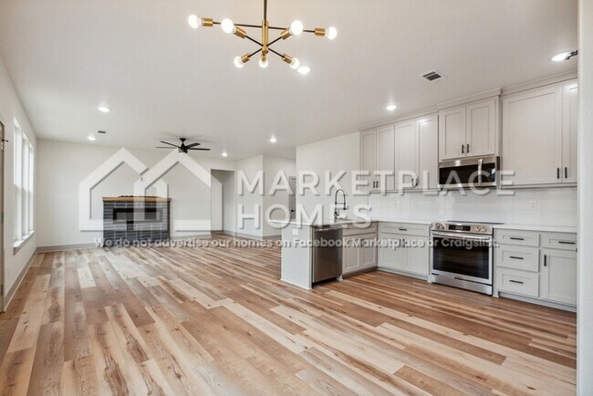 Building Photo - 1000 Clayton Rd