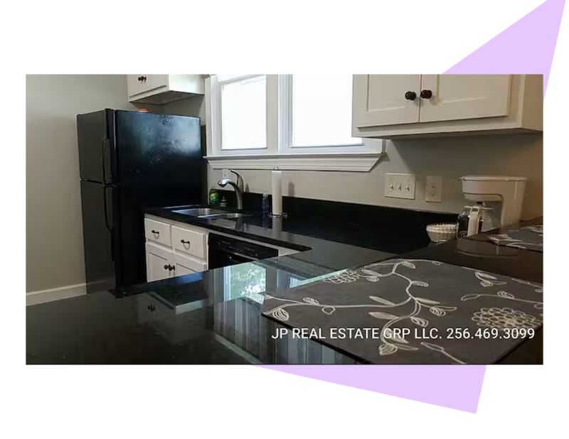 Building Photo - 713 4th Ave SE