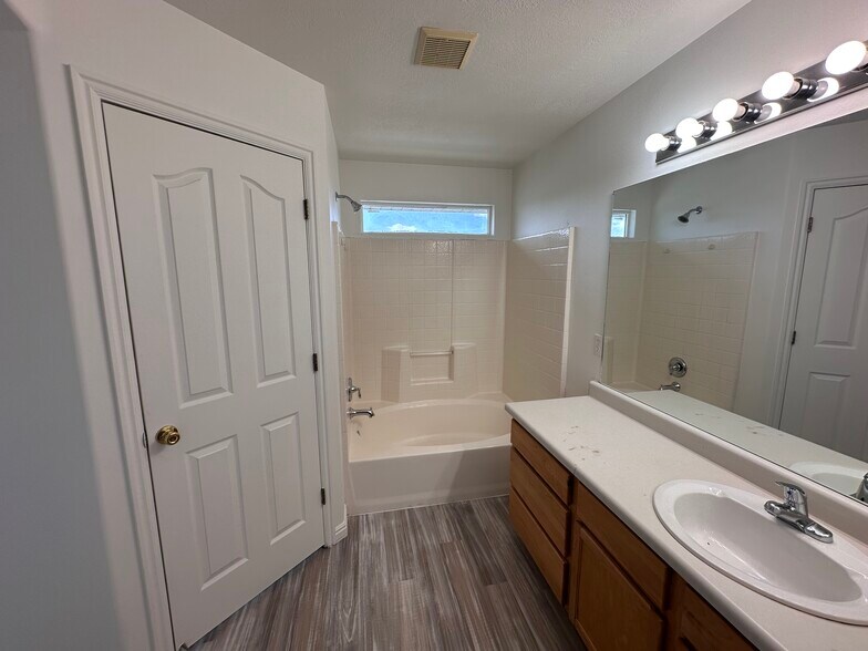 Building Photo - 1129 W 1390 S