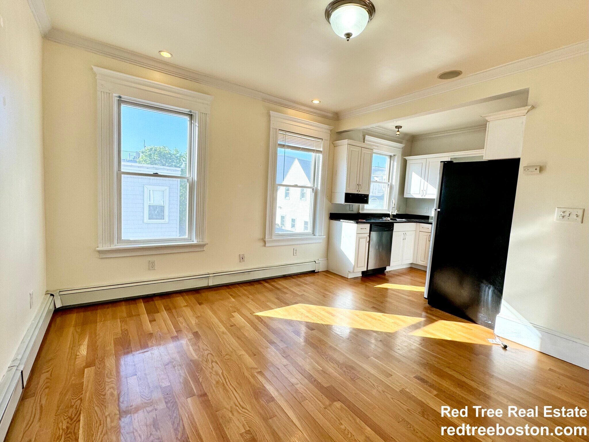 Unit 1, available 9/1 - 3 Grimes St