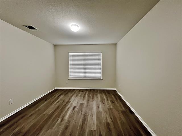 Building Photo - 526 Clearlake Dr