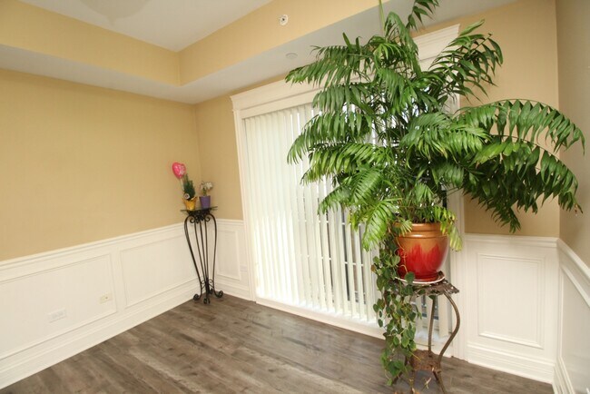 Building Photo - 10765 Clock Tower Dr