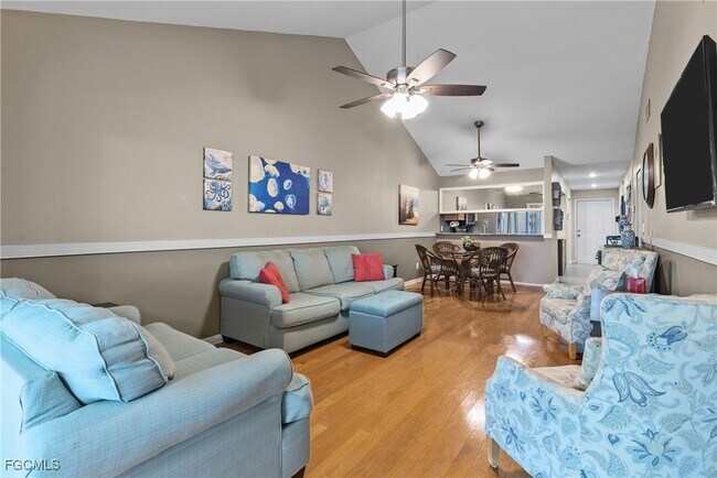 Building Photo - 15140 Riverbend Blvd