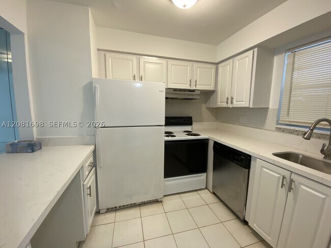 Building Photo - 6505 Winfield Blvd