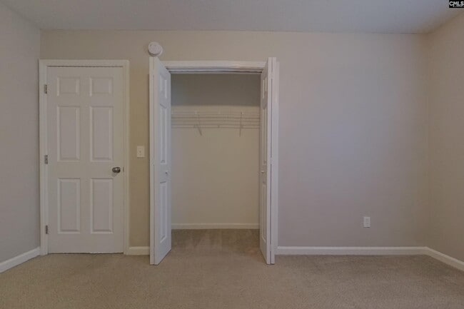 Building Photo - 108 Woodlands Village Dr