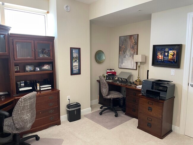 Building Photo - 2104 W First St