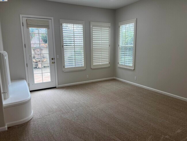 Building Photo - 2133 Watercress Pl