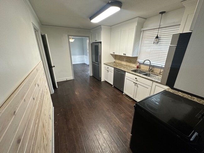 Building Photo - 510 Layne St