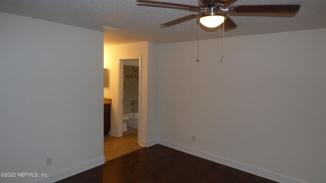 Building Photo - 5615 San Juan Ave