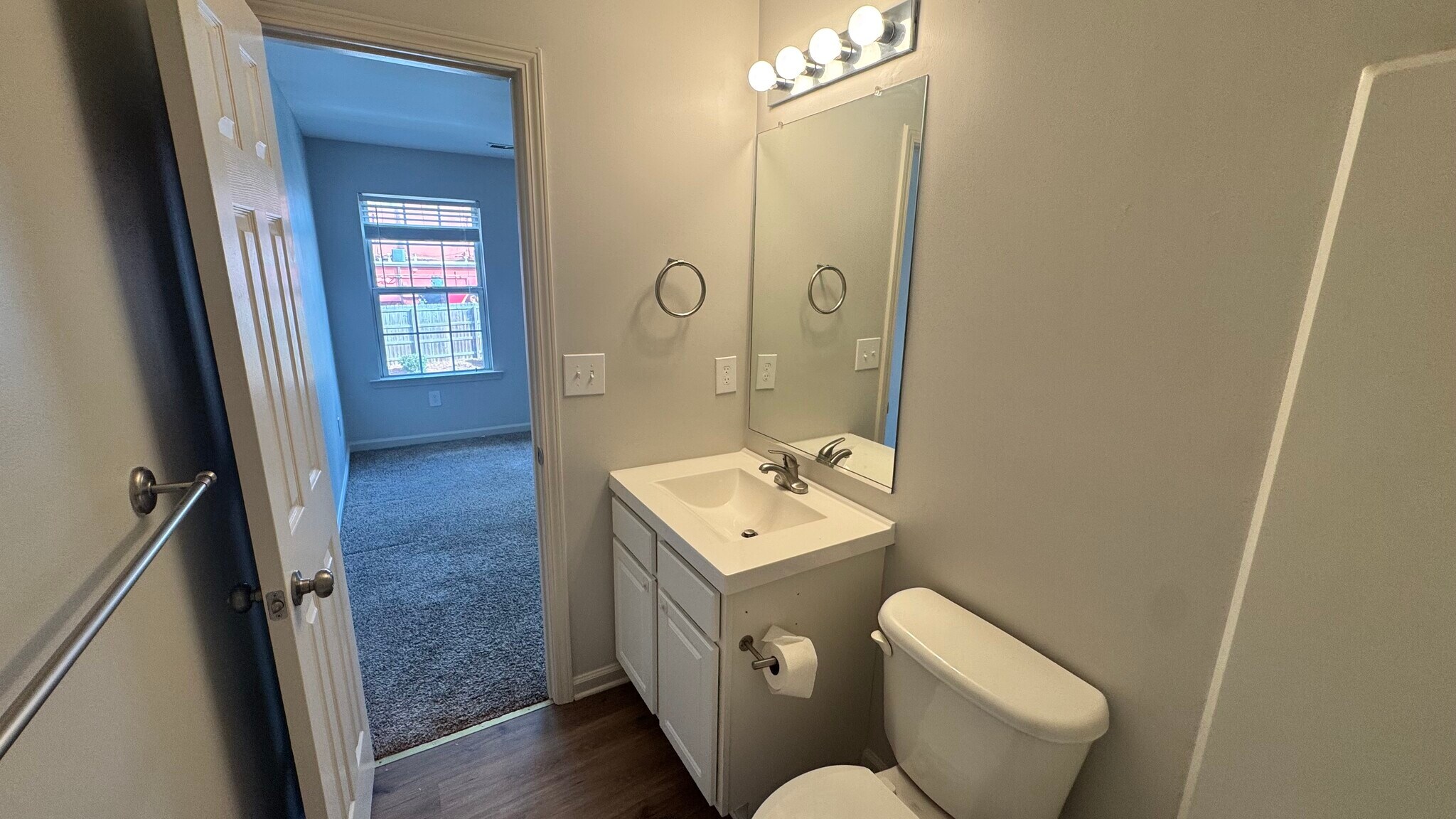 Building Photo - 3385 Hidden Cove Cir