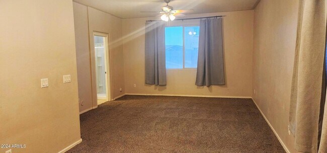 Building Photo - 7410 W Darrel Rd