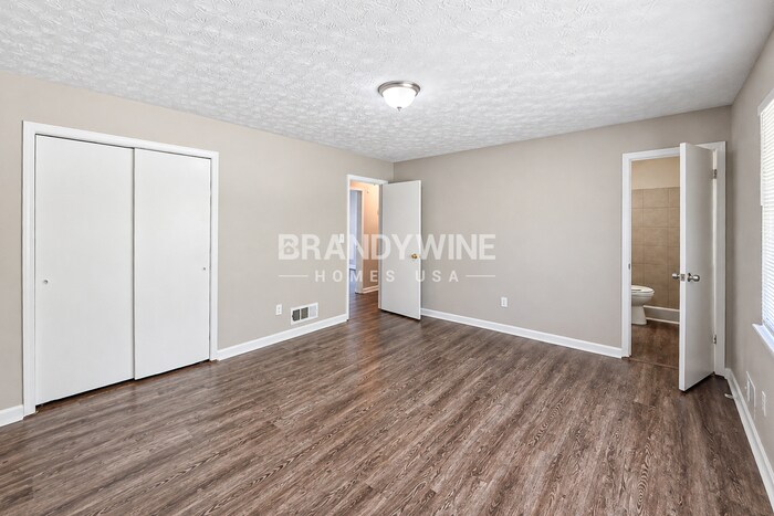 Building Photo - 8932 Raven Dr