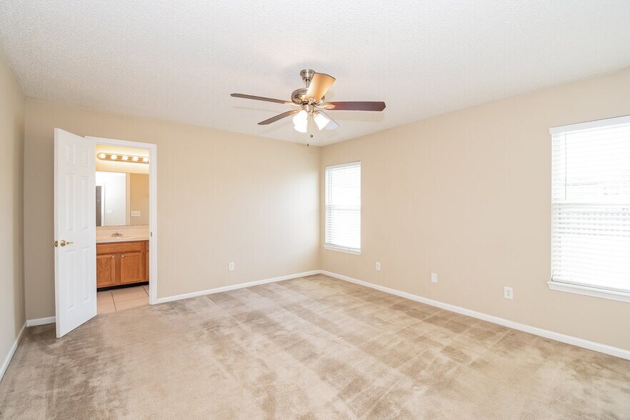 Building Photo - 3518 Brangus Ct