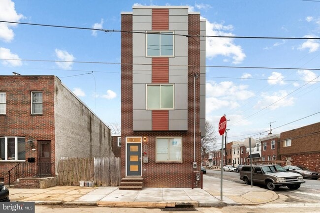 Building Photo - Newly Constructed Fishtown Home