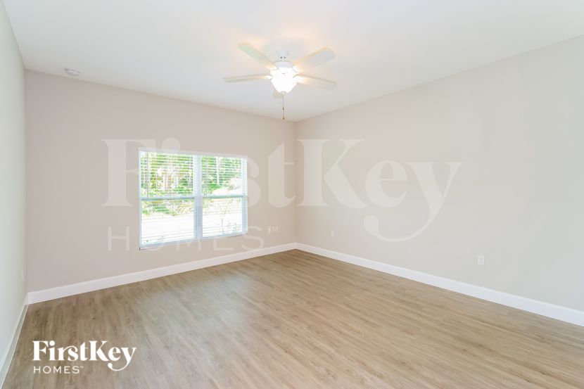 Building Photo - 356 Garbelmann St