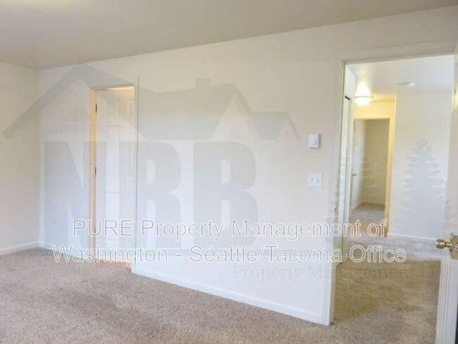 Building Photo - 4045 S Warner St