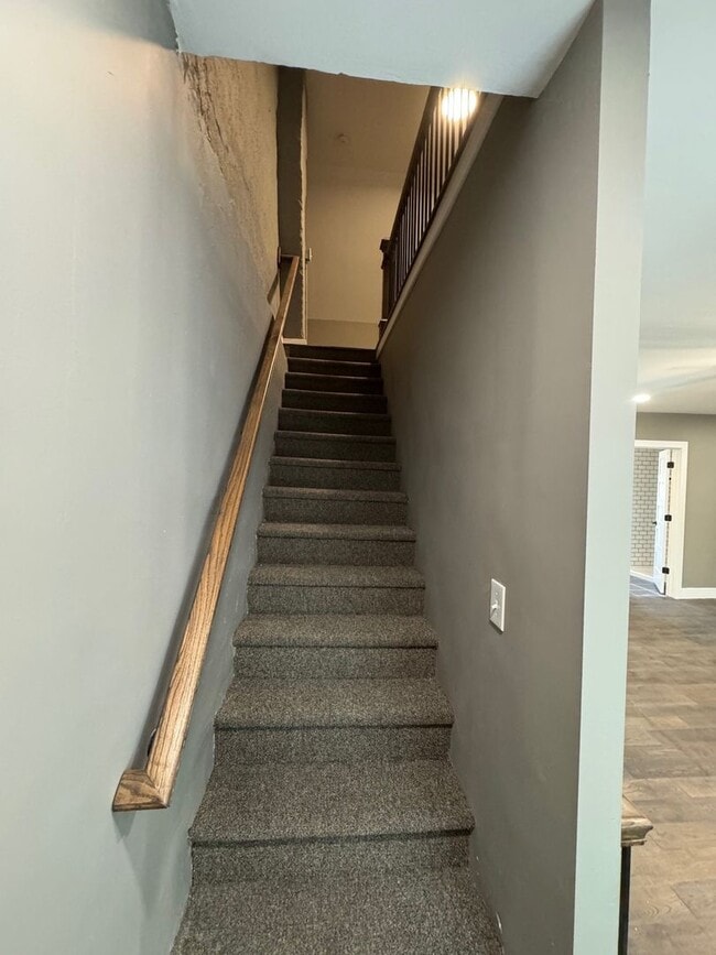 Building Photo - LARGE One Bedroom in Downtown Emmaus