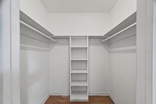 Building Photo - 2609 Raspberry Ln