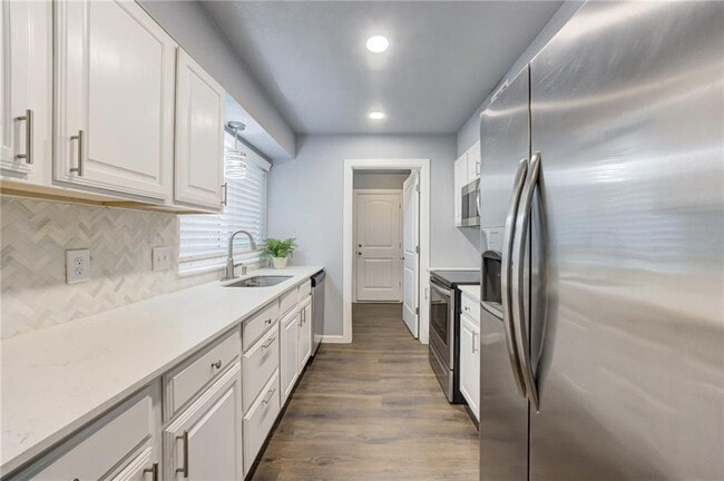 Building Photo - 2833 Indian Creek Blvd