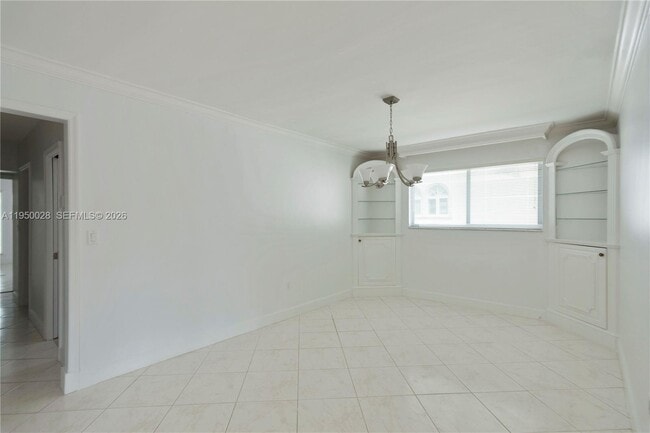 Building Photo - 13005 Zambrana St