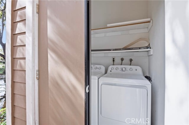 Building Photo - 252 Pineview