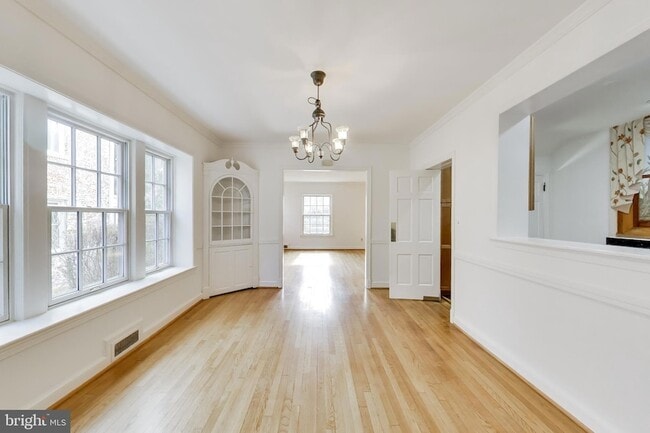 Building Photo - 5138 Nebraska Ave NW