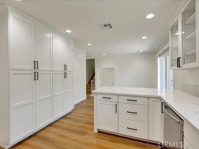 Building Photo - 14638 Mountain Spring St