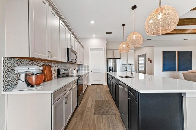 Building Photo - 9891 SW Legacy Dr