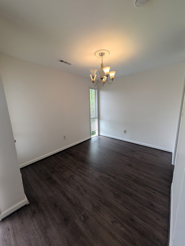Building Photo - 7232 Donnell Pl