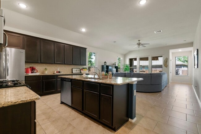 Building Photo - 14011 Wolftrap Ln